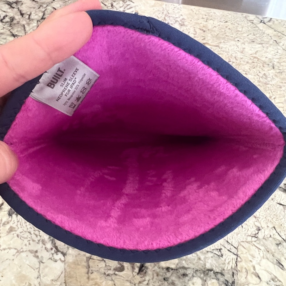 BUILT Neoprene Stretch Cover - Picture 4 of 4